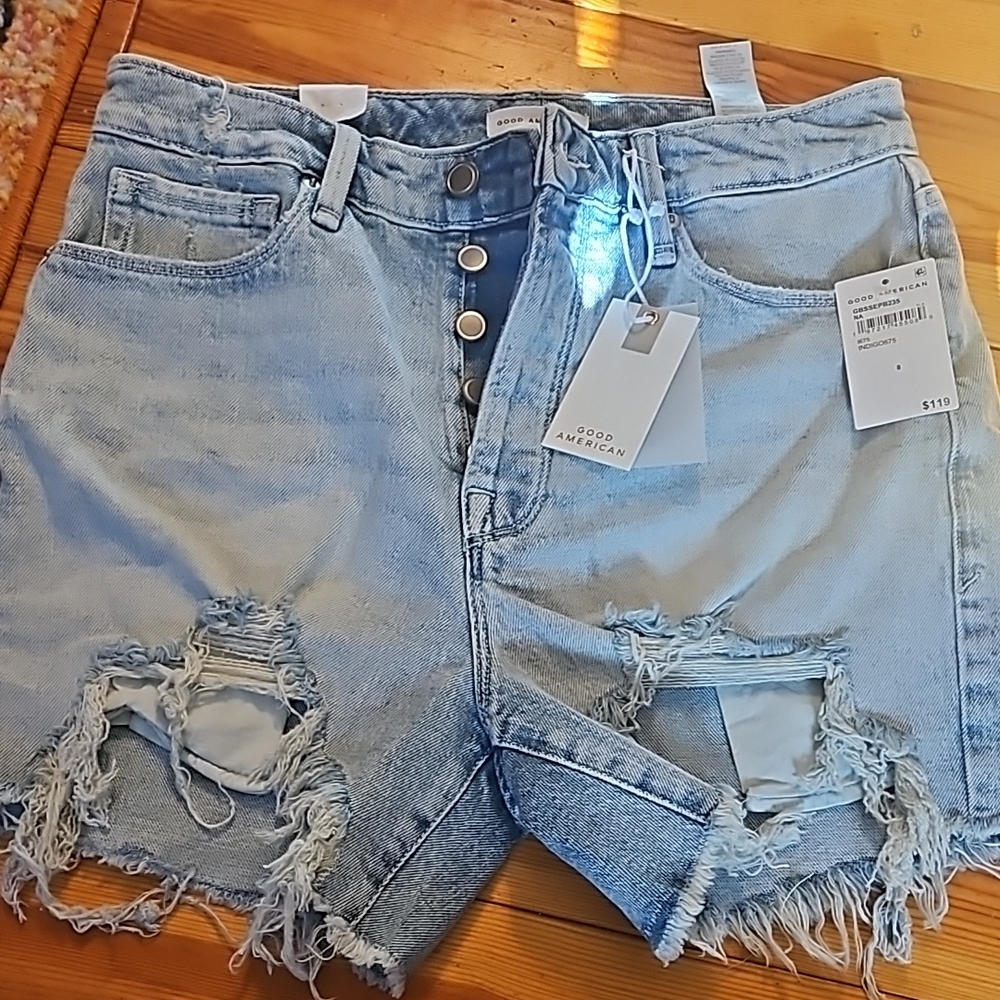 NWT Good American Light Blue Distressed Denim Shorts